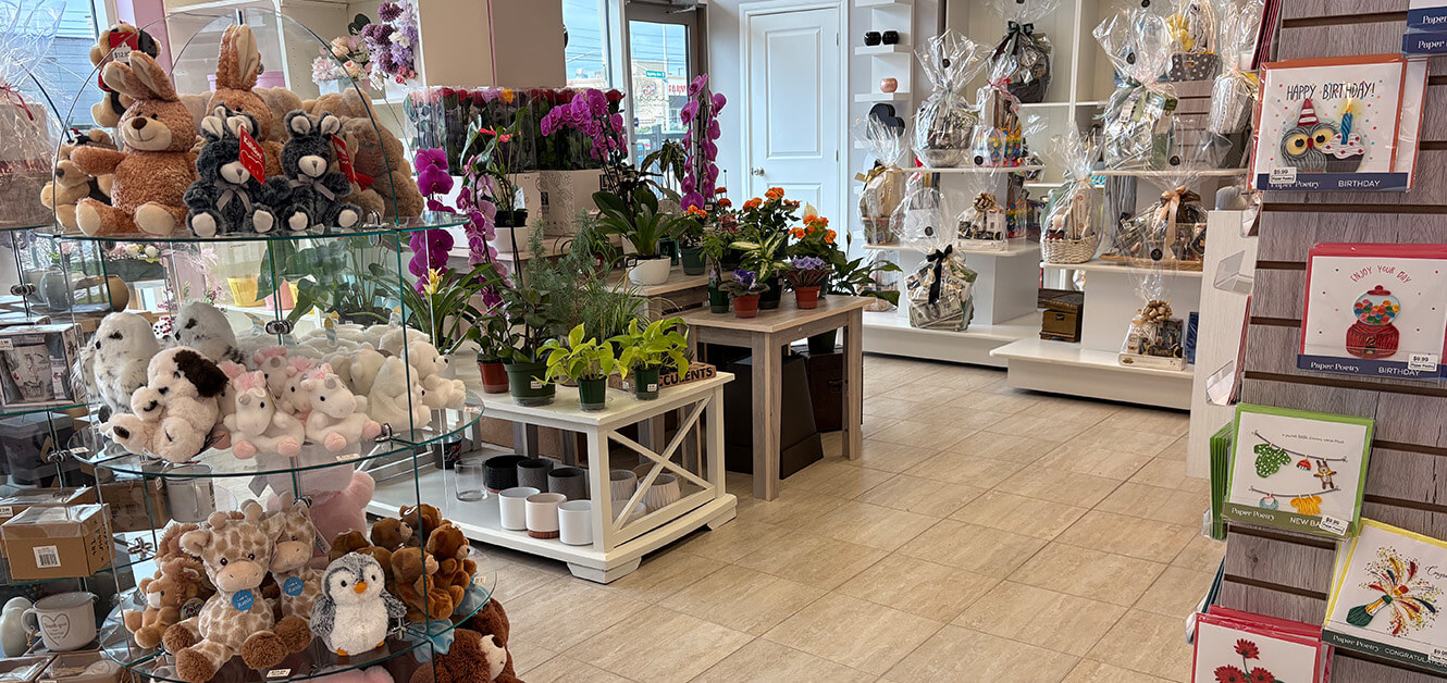 Kairos Baskets and Flowers interior view